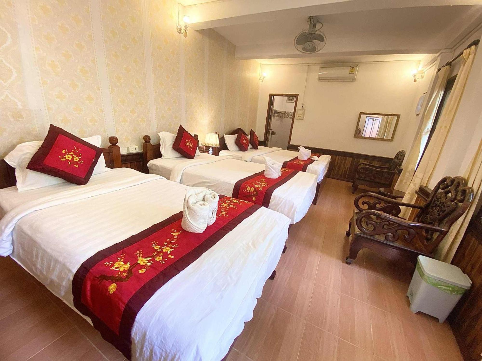 Villay Vanh Place House لوانغ برابانغ المظهر الخارجي الصورة
