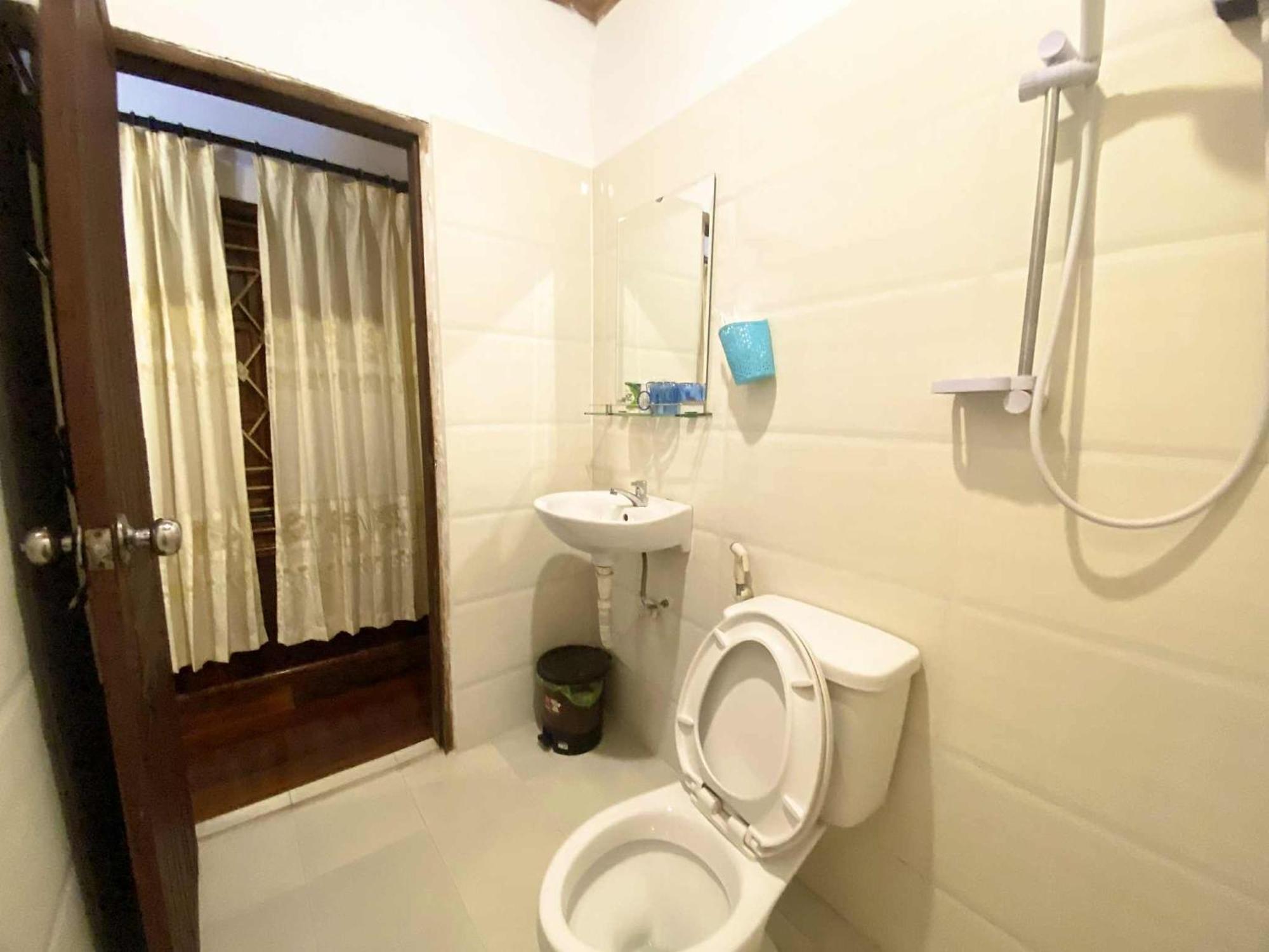 Villay Vanh Place House لوانغ برابانغ المظهر الخارجي الصورة